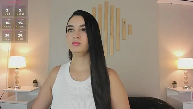 natachadiaz  online show from November 22, 2025, 11:31 am