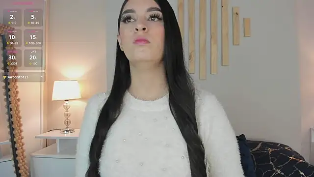 natachadiaz  online show from November 13, 2025, 11:14 am