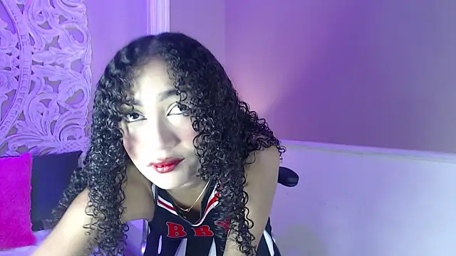Snapshot of PetiteLuxury chatting on October 16, 2025, 11:51 am PetiteLuxury online show from October 16, 2025, 11:51 am