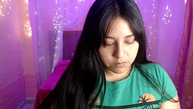 Snapshot of Aitana_200 chatting on September 23, 2025, 1:29 pm Aitana 200 online show from September 23, 2025, 1:29 pm
