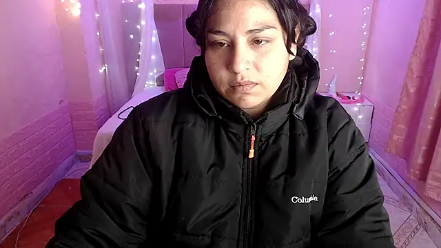 Snapshot of Aitana_200 chatting on September 12, 2025, 1:44 pm Aitana 200 online show from September 12, 2025, 1:44 pm