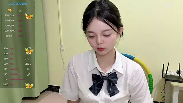 Nicole-13 online show from October 13, 2025, 2:29 pm