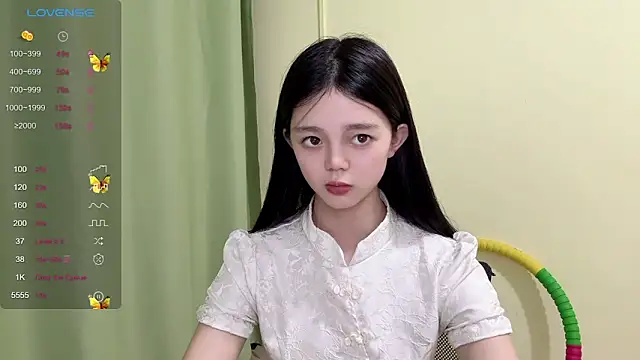 Nicole-13 online show from October 6, 2025, 2:40 pm