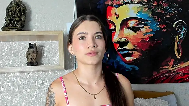 Snapshot of aitana_baker_ chatting on February 4, 2026, 3:56 am aitana baker online show from February 4, 2026, 3:56 am