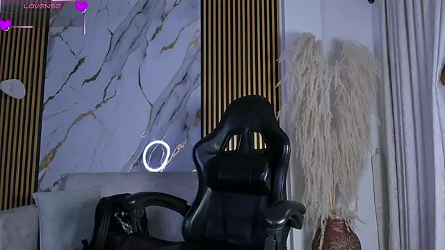 JulienSaint online show from April 5, 2026, 12:12 pm