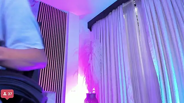 JulienSaint online show from November 3, 2025, 11:36 am