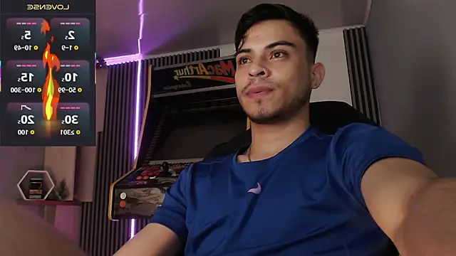 Snapshot of Bastian_MCcormick chatting on November 16, 2025, 7:13 am Bastian MCcormick online show from November 16, 2025, 7:13 am