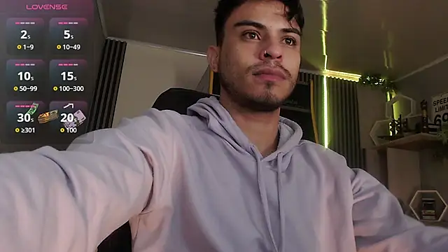 Snapshot of Bastian_MCcormick chatting on November 21, 2025, 12:04 pm Bastian MCcormick online show from November 21, 2025, 12:04 pm