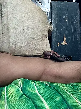 Snapshot of Chloe_1122 chatting on February 14, 2026, 8:53 pm Chloe 1122 online show from February 14, 2026, 8:53 pm