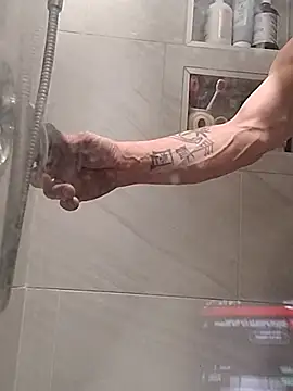 djcarey369159 online show from April 7, 2026, 6:10 pm