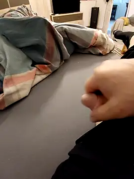 nikfu274 online show from April 11, 2026, 4:54 pm