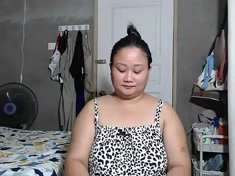 Snapshot of jengrey chatting on December 2, 2025, 11:17 pm jengrey online show from December 2, 2025, 11:17 pm