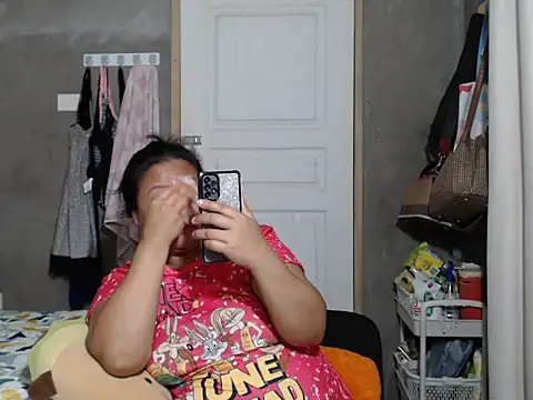 Snapshot of jengrey chatting on November 28, 2025, 10:04 am jengrey online show from November 28, 2025, 10:04 am