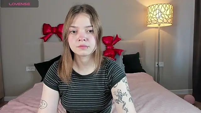 patriciapink online show from March 25, 2026, 7:41 am