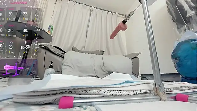 fox-yiyi online show from March 16, 2026, 11:58 am