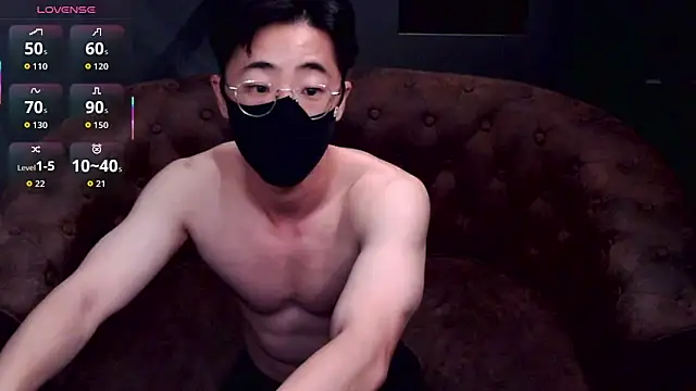 Snapshot of asiantwinkz chatting on June 7, 2026, 9:14 am asiantwinkz online show from June 7, 2026, 9:14 am