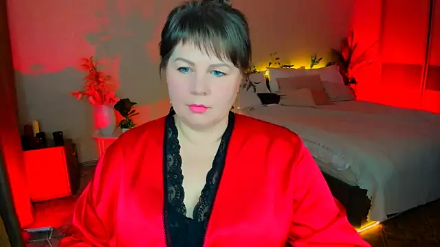 CrystaalStaar online show from December 5, 2025, 9:12 pm