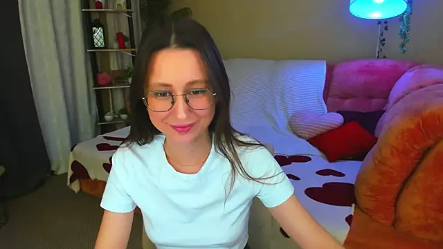 YourLovellyStory online show from July 11, 2026, 1:11 pm