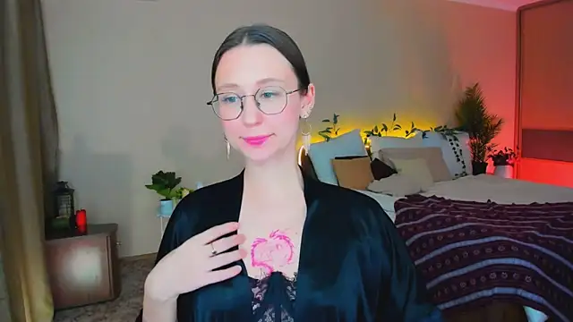 Snapshot of YourLovellyStory chatting on January 31, 2026, 7:12 pm YourLovellyStory online show from January 31, 2026, 7:12 pm