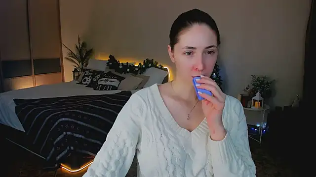 Snapshot of SensitiveSooul chatting on December 14, 2025, 7:30 pm SensitiveSooul online show from December 14, 2025, 7:30 pm