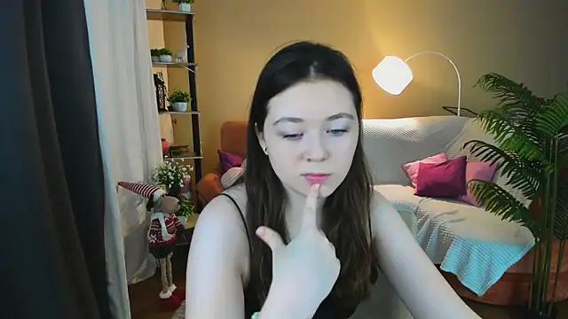 AlluringLookk online show from November 22, 2025, 9:08 am