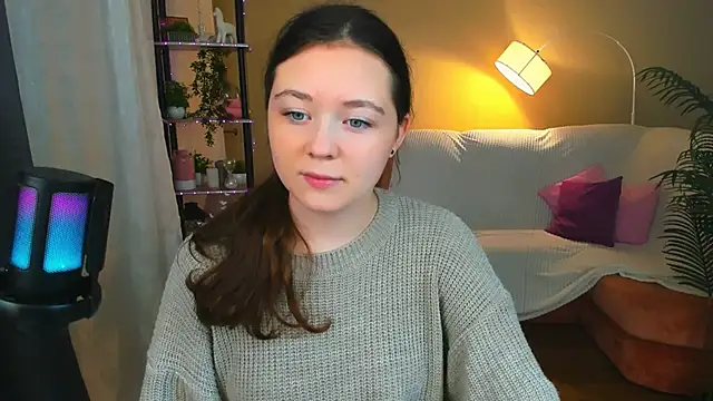 AlluringLookk online show from October 22, 2025, 12:26 pm