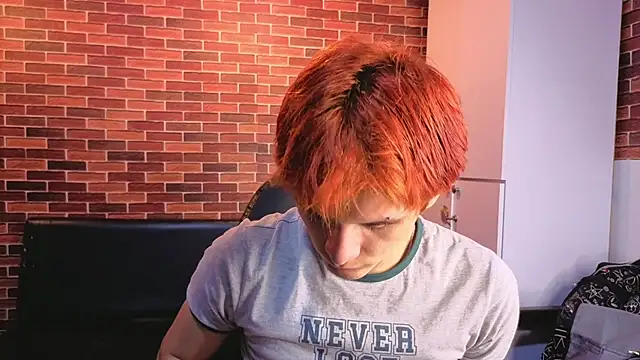 Snapshot of oliver_big19 chatting on October 11, 2025, 11:33 am oliver big19 online show from October 11, 2025, 11:33 am