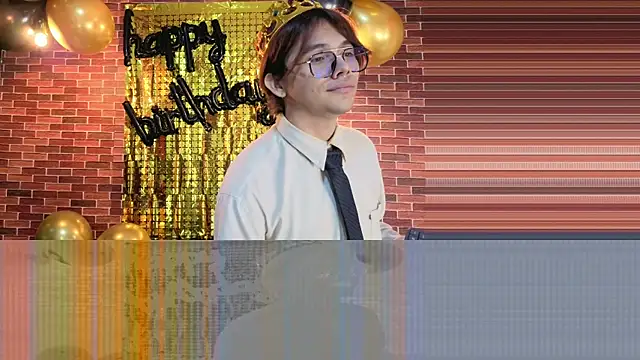 Snapshot of oliver_big19 chatting on October 12, 2025, 3:35 pm oliver big19 online show from October 12, 2025, 3:35 pm
