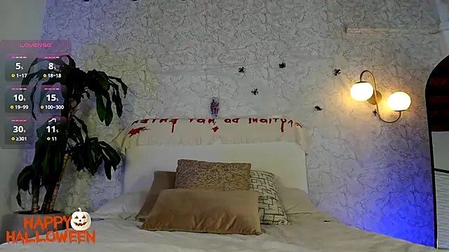 Snapshot of JannaFoxx_ chatting on October 28, 2025, 7:46 pm JannaFoxx online show from October 28, 2025, 7:46 pm