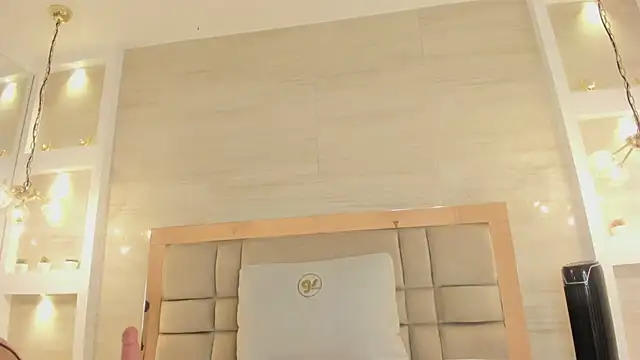 Snapshot of chloe_murray chatting on May 28, 2026, 12:00 pm chloe murray online show from May 28, 2026, 12:00 pm
