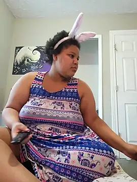 chocolate bella online show from April 5, 2026, 3:30 pm