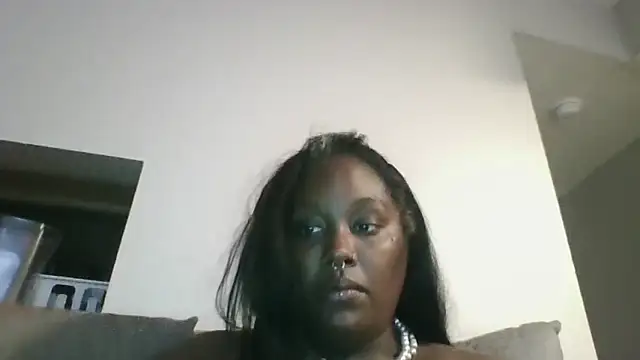 Cocomamii1 online show from September 19, 2025, 2:59 am