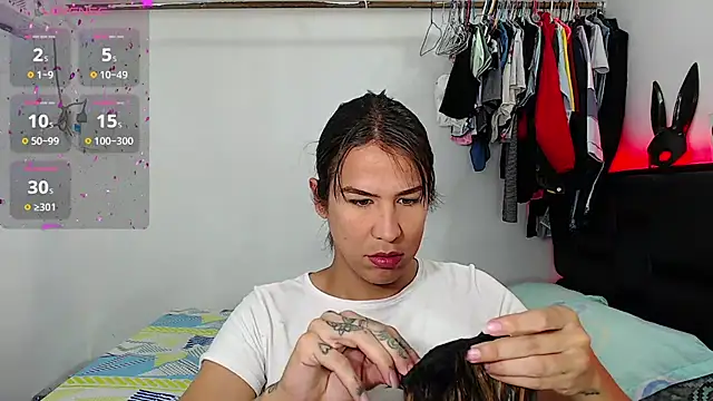 Snapshot of Azley_sweet chatting on June 30, 2026, 1:00 pm Azley sweet online show from June 30, 2026, 1:00 pm