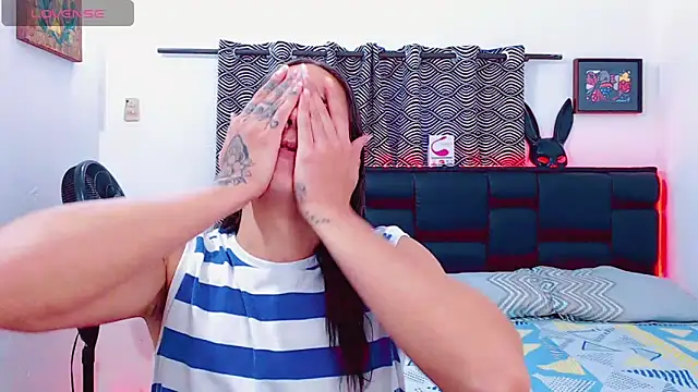 Azley sweet online show from April 1, 2026, 6:49 pm