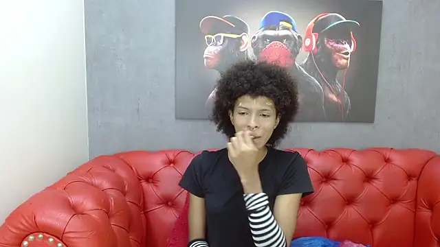 Snapshot of Violett_Salvatore chatting on January 14, 2026, 3:26 pm Violett Salvatore online show from January 14, 2026, 3:26 pm