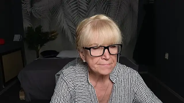 Sabina Ros online show from September 25, 2025, 7:14 am