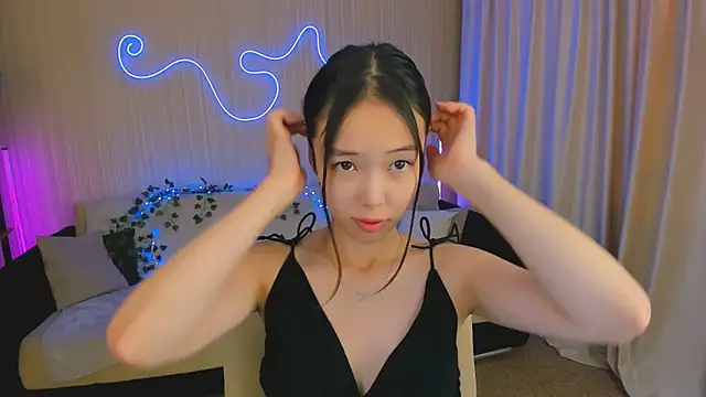 Snapshot of SoulHarmoonyy chatting on September 30, 2025, 1:28 pm SoulHarmoonyy online show from September 30, 2025, 1:28 pm