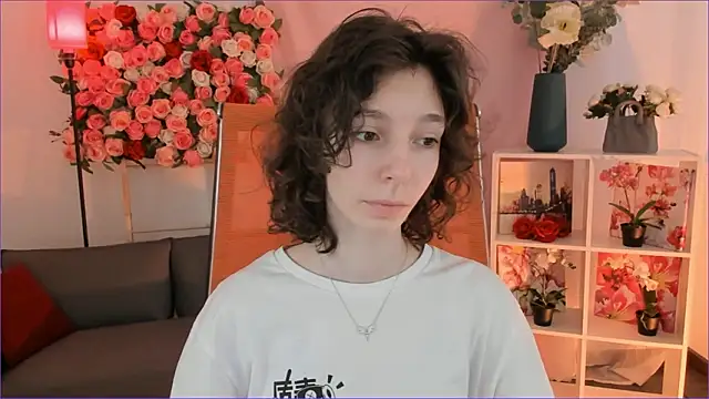 Snapshot of EmmanuellBrown chatting on February 15, 2026, 4:13 am EmmanuellBrown online show from February 15, 2026, 4:13 am