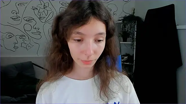 EmmanuellBrown online show from October 1, 2025, 10:09 am