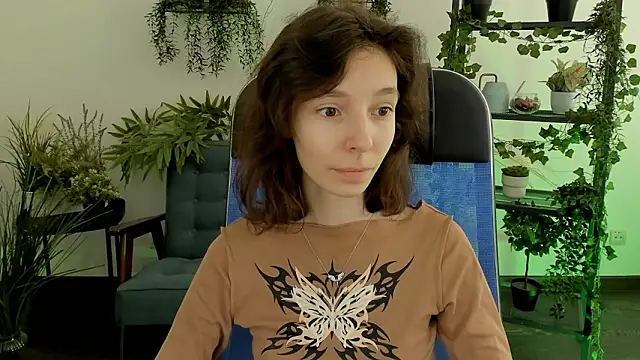 Snapshot of EmmanuellBrown chatting on February 9, 2026, 7:17 am EmmanuellBrown online show from February 9, 2026, 7:17 am