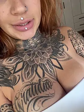 Snapshot of sereiaruiva99 chatting on November 10, 2025, 7:41 pm sereiaruiva99 online show from November 10, 2025, 7:41 pm