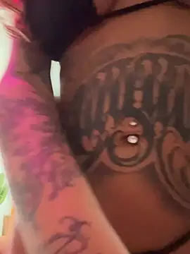 Snapshot of sereiaruiva99 chatting on February 16, 2026, 9:45 pm sereiaruiva99 online show from February 16, 2026, 9:45 pm