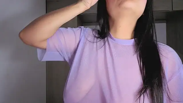 Candela    online show from March 4, 2026, 7:27 am