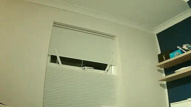 ASAIN VIRGIN ARIA online show from December 2, 2025, 8:32 pm