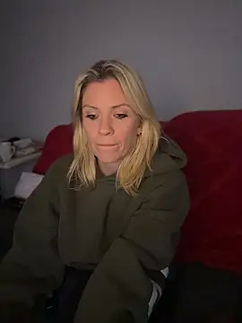 Lexi-Lux-X online show from April 26, 2026, 3:59 am