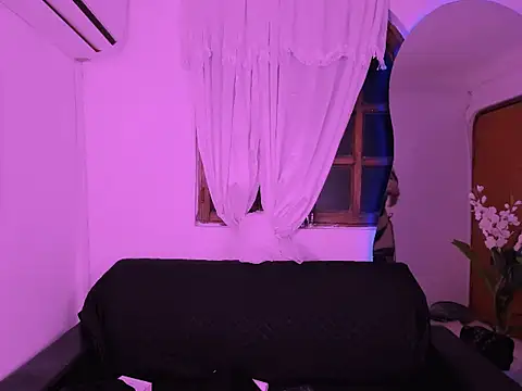 Venus velvett online show from November 20, 2025, 8:26 am