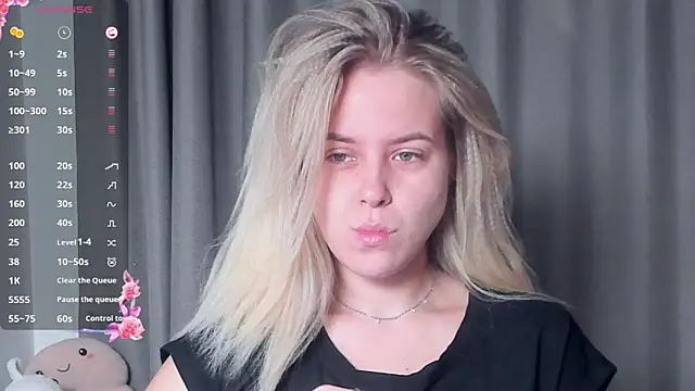 AngelAnty online show from October 30, 2025, 3:09 pm