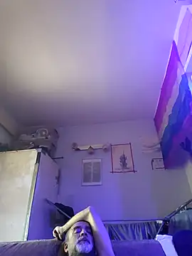 Snapshot of GabyCollado5 chatting on September 17, 2025, 8:05 am GabyCollado5 online show from September 17, 2025, 8:05 am