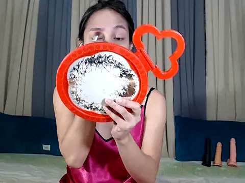 Jadehotcum online show from March 15, 2026, 12:45 pm