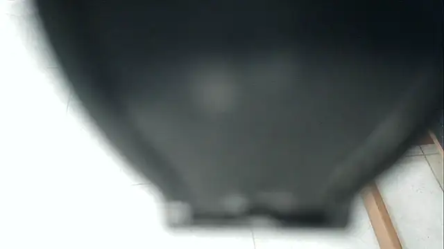 Snapshot of angelainparis28 chatting on December 3, 2025, 4:57 am angelainparis28 online show from December 3, 2025, 4:57 am